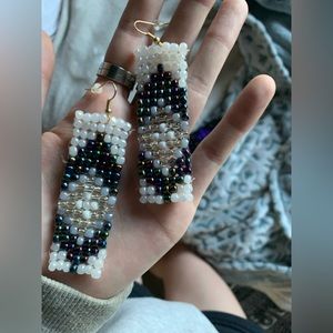 Beautiful had made earrings.